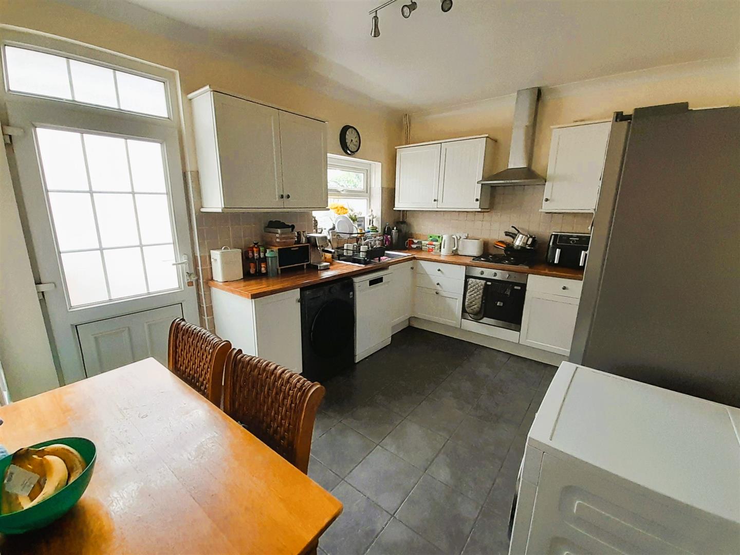 Coldstream Street, Llanelli, SA15 3BG